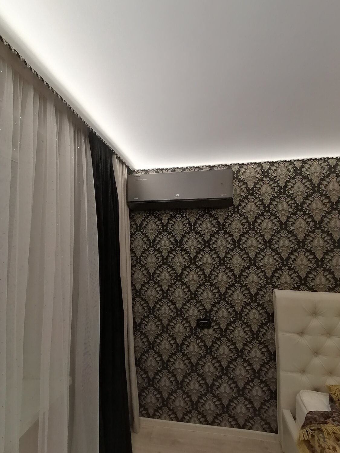 натяжные потолки с подсветкой, потолок с подсветкой, потолок, парящий потолок с подсветкой, парящий потолок без подсветки