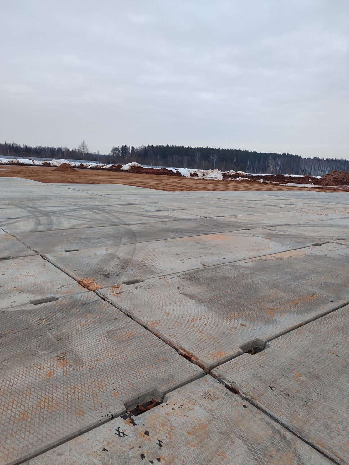 плиты аэродромные паг-14, паг-18 бетон, дорожные плиты, бетонное покрытие, укладка дорожных плит, ход строительства