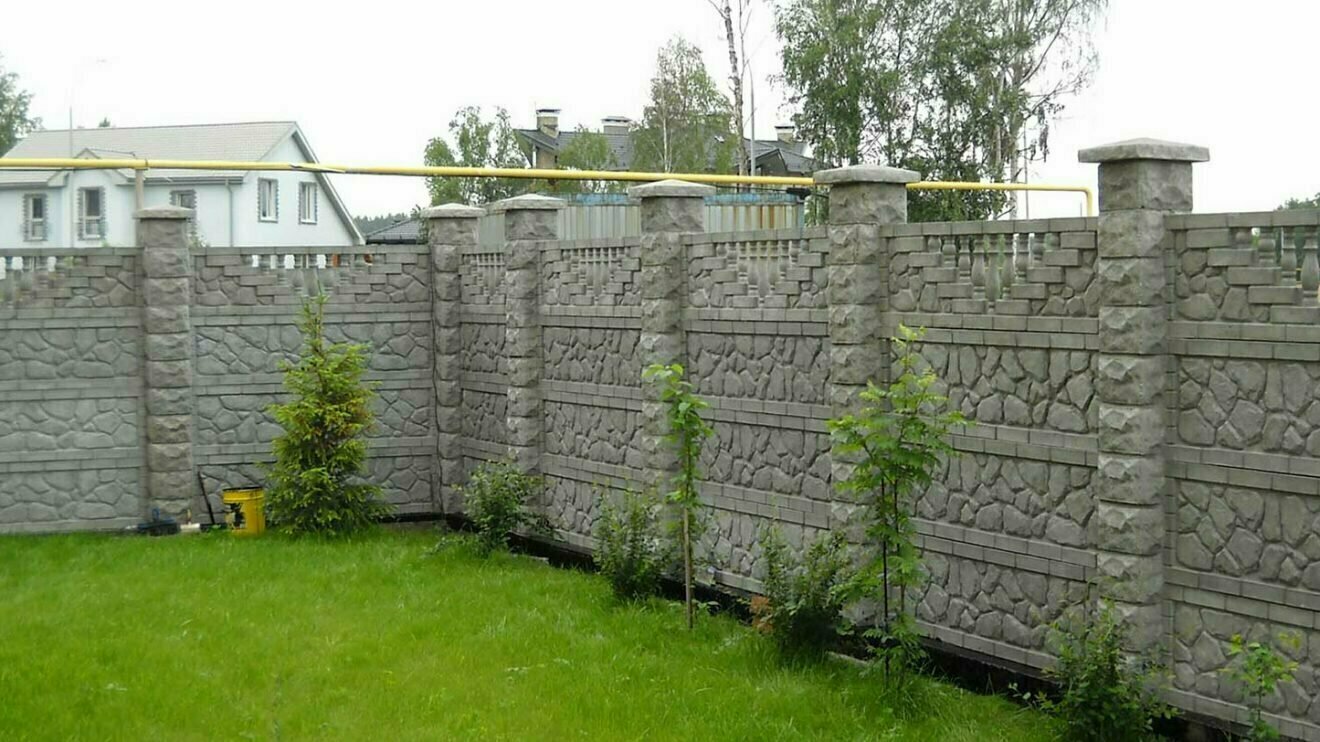бетонный забор, забор из бетонных блоков, забор из блоков, железобетонные заборы, каменный забор