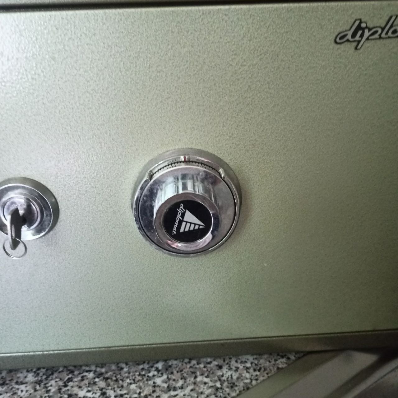 сейф diplomat 060, сейф, сейф дипломат jh 006, сейф топаз bs-d670, замок сейфа
