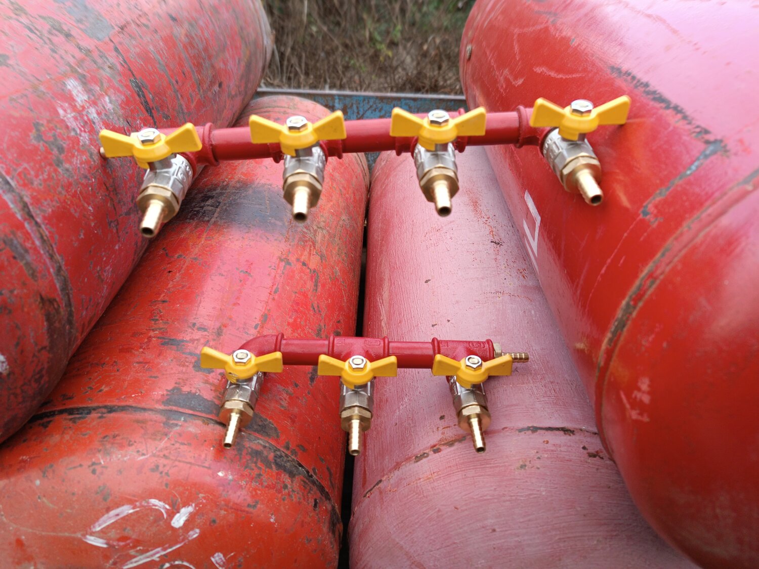 пропановая рампа на 2 газовых баллона, пропановая рампа на 4 баллона, газовая рампа, баллон газовый, газовая рампа gok на 4 баллона