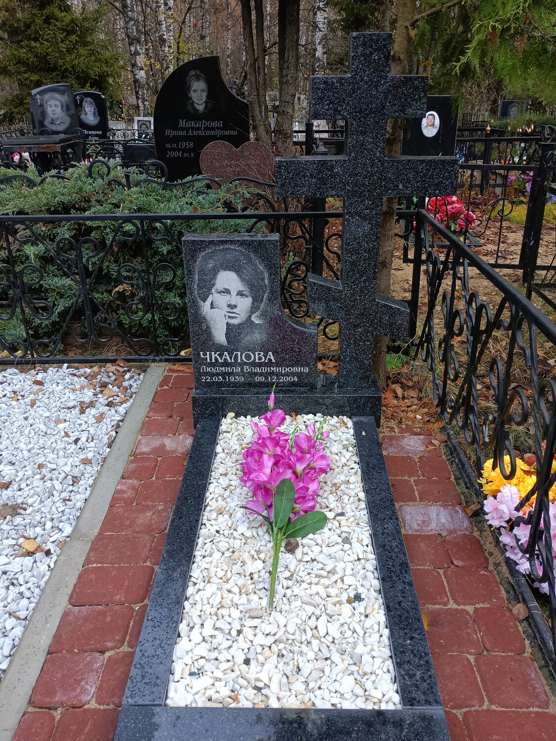 памятник, могила памятник, памятник для мамы на могилу, памятники на кладбище, памятник на могилу матери