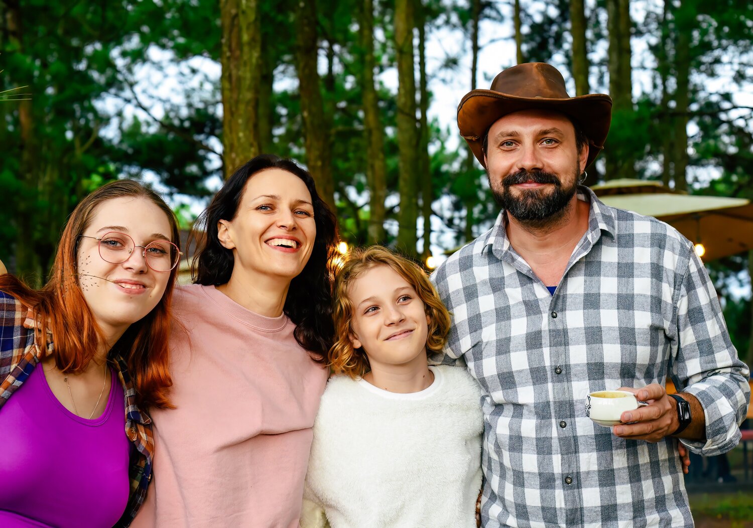 two daughters, will keen, мужчина, dr. walls, человек