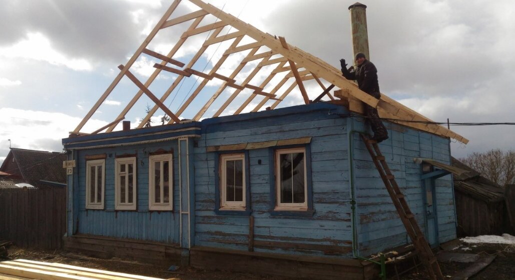 крыши старых деревянных домов, крыша на дом, крыши деревенских домов, крыша для дома, крыша пристройки