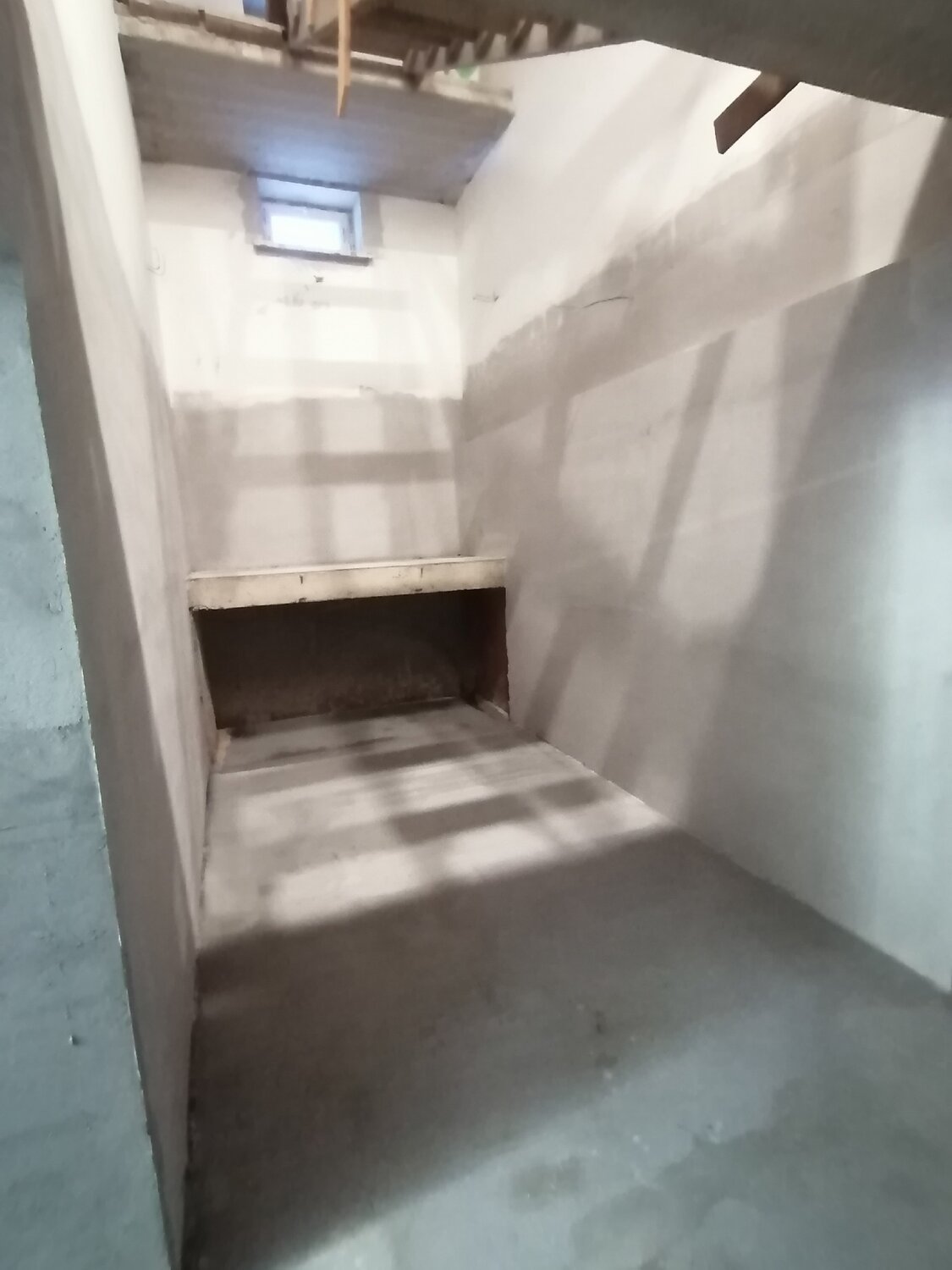 помещение, кирпичный гараж, аренда гаража, гаражи в москве, дом гараж