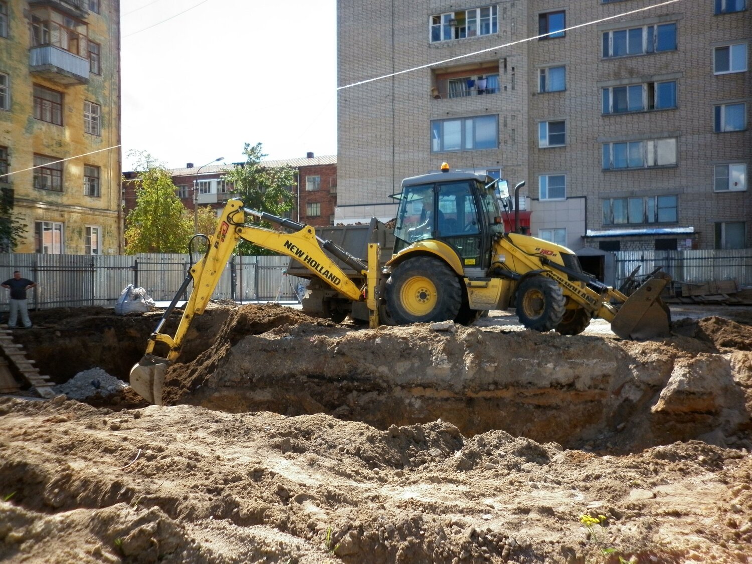 бульдозер для рытья котлованов, земляные работы, вывоз грунта, экскаватор погрузчик, услуги экскаватора