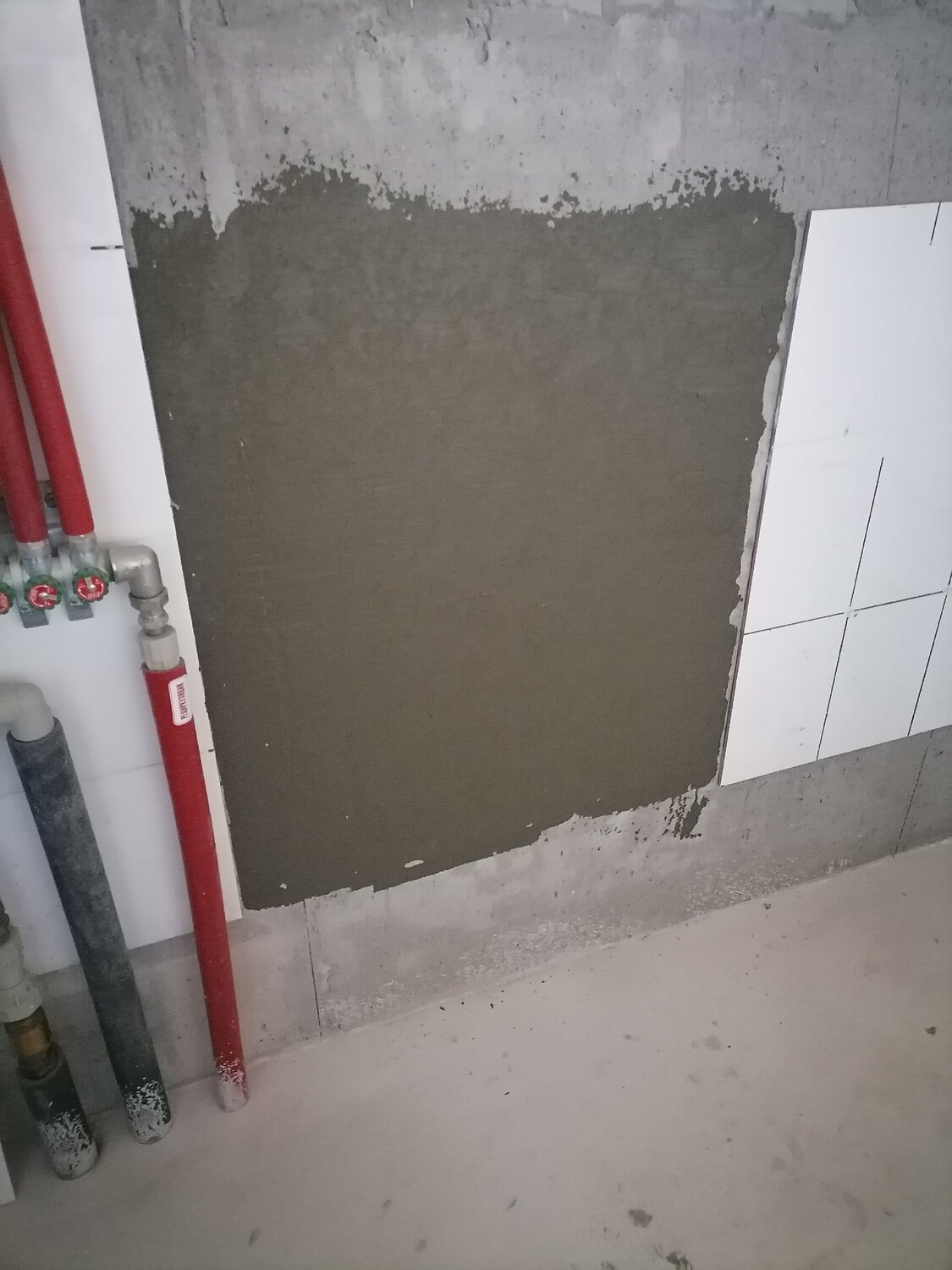 гидроизоляция ванной комнаты, гидроизоляция ванной, стяжка пола в квартире, гидроизоляция туалета, плитка