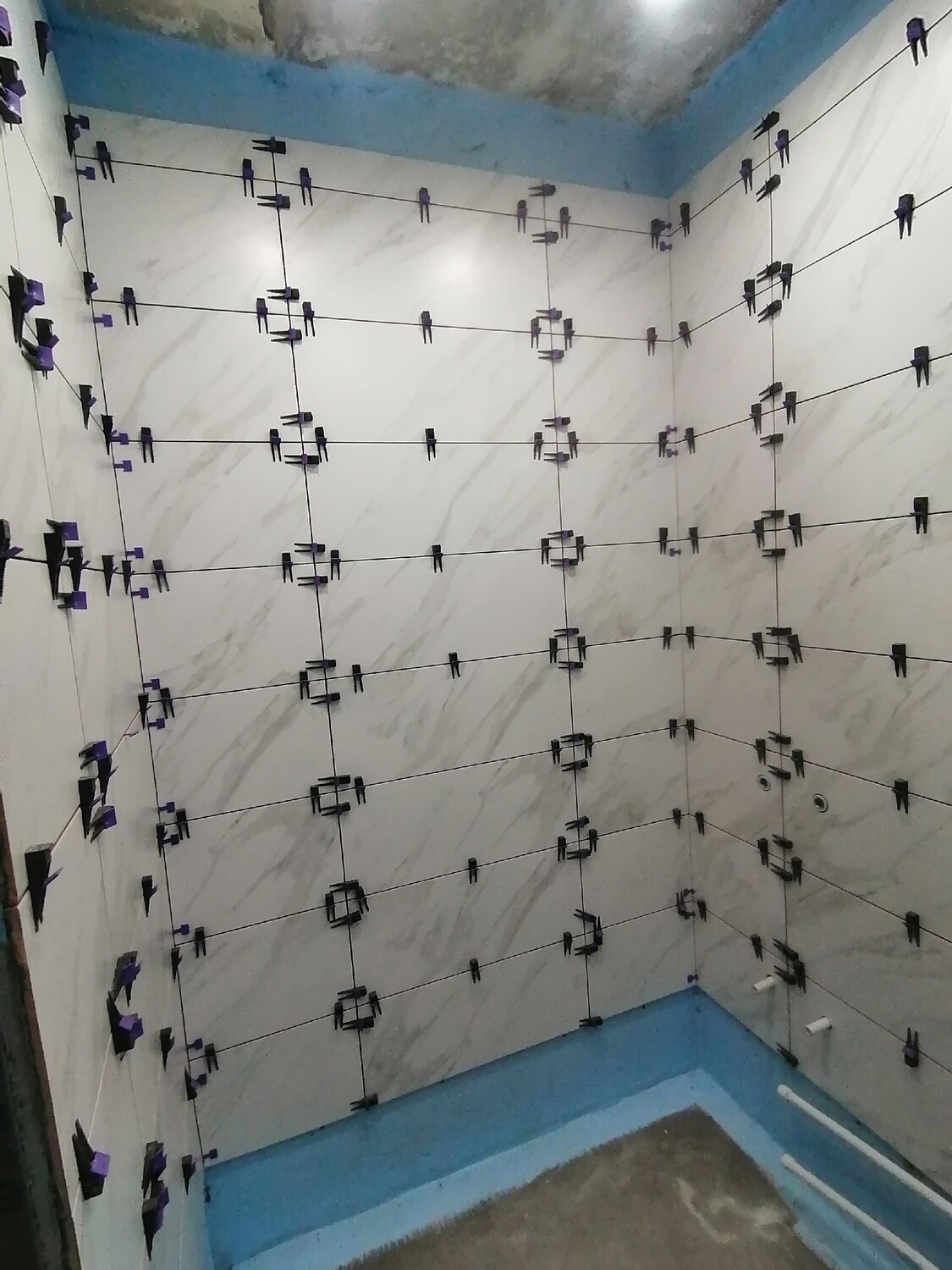 укладка плитки, ванная комната, укладка плитки в ванной, плитка на стену, укладка плитки на стену