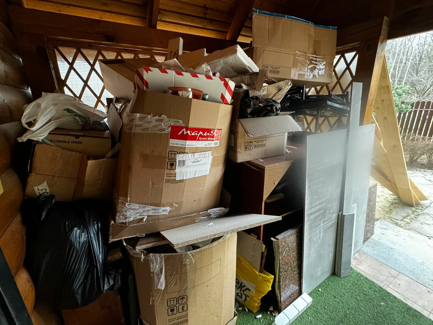 картон, отходы, переезд, квартирный переезд, мебель