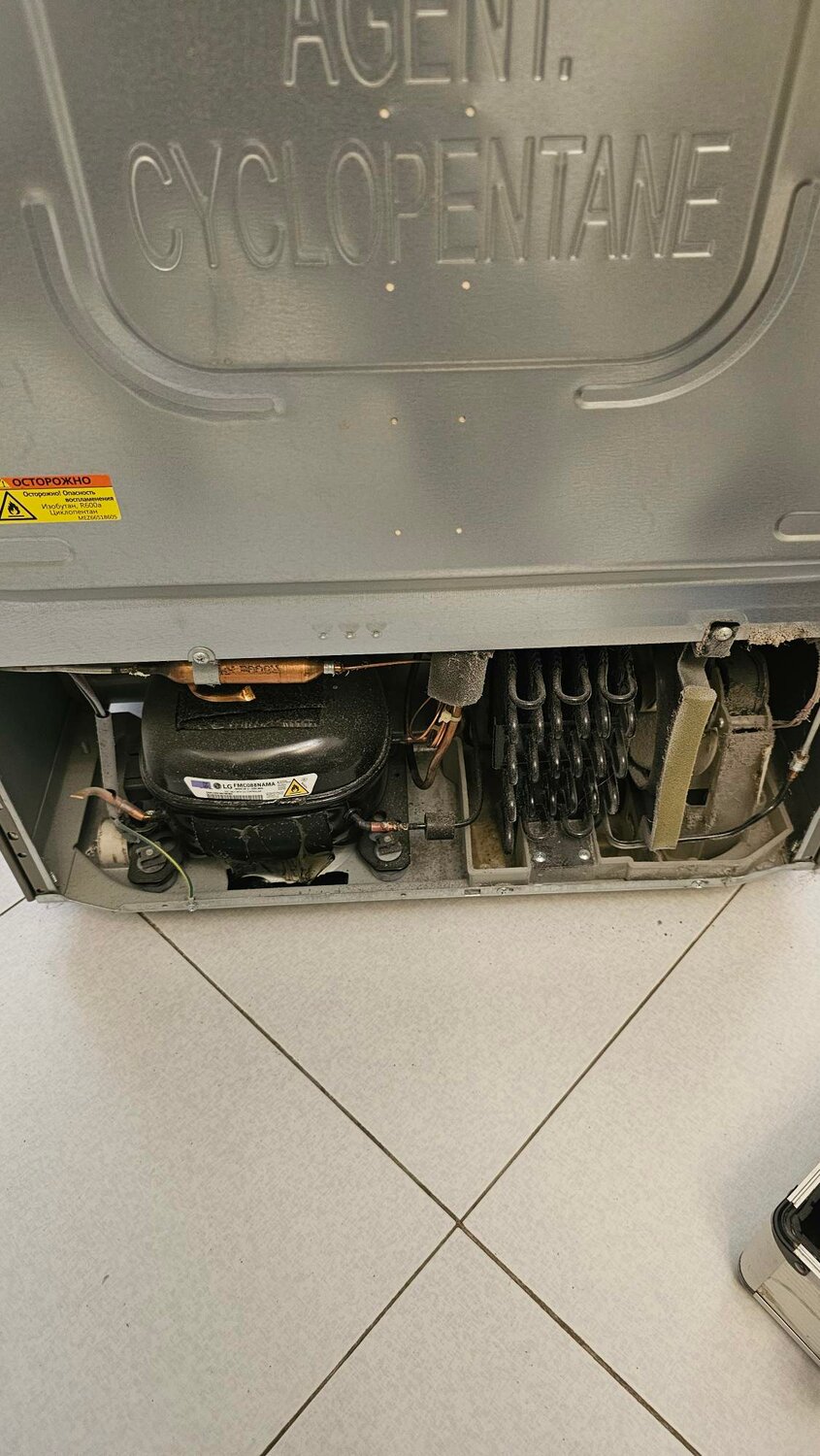 компрессор холодильник, холодильника атлант, холодильник вид сзади, холодильник канди, холодильник hyundai cc4553f