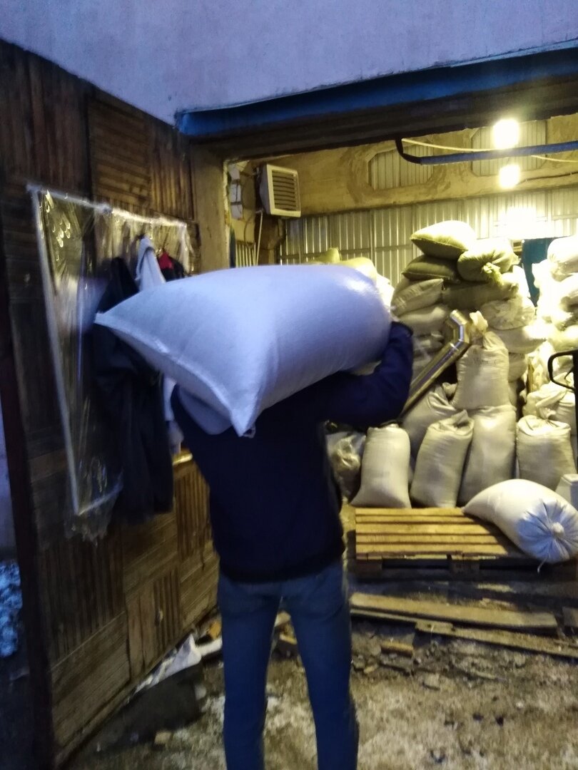 мука в мешках, мешок корма, мешок зерна, мешок с сахаром, комбикорм в мешках
