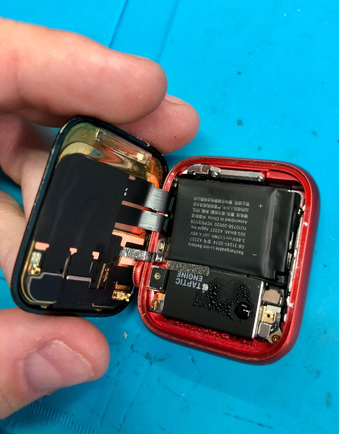 apple watch se, apple watch se ifixit, замена аккумулятора apple watch, apple watch 5 замена аккумулятора, apple watch series