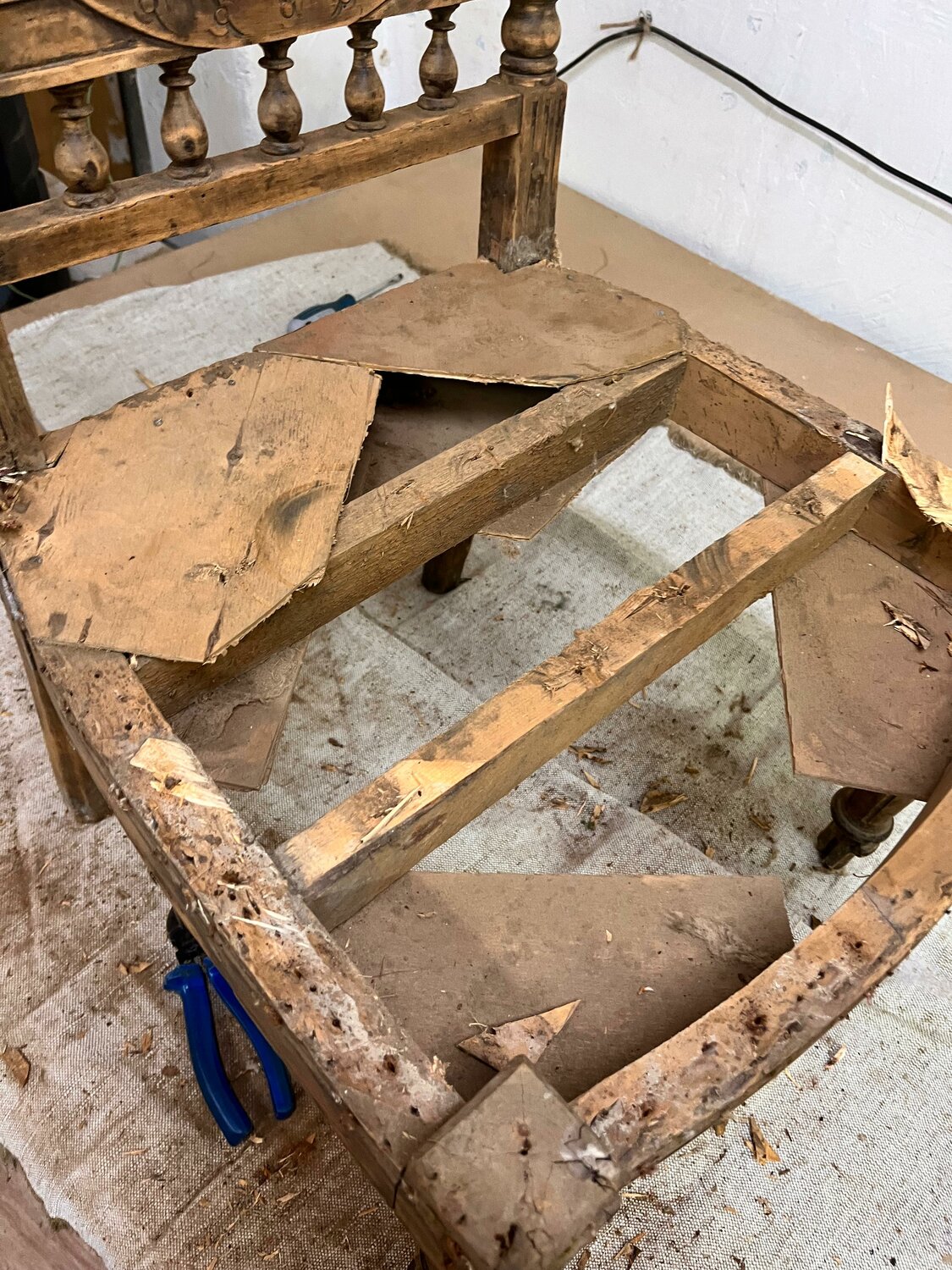 реставрация мебели, реставрация стула, реставрация кресла, реставрация старого кресла, реставрация старинной мебели