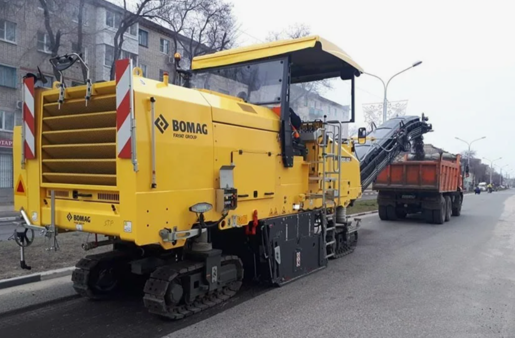Аренда дорожного фреза: BOMAG BM 1000-30-2 Масса 10000