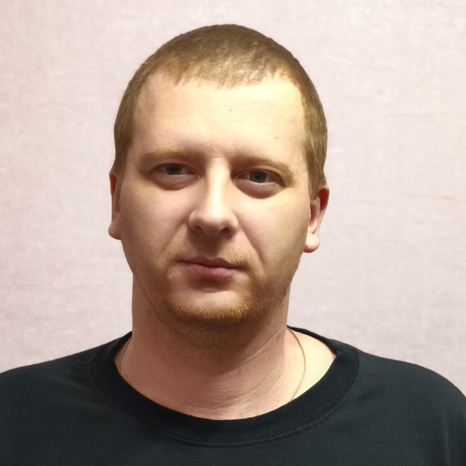Макс Иванов