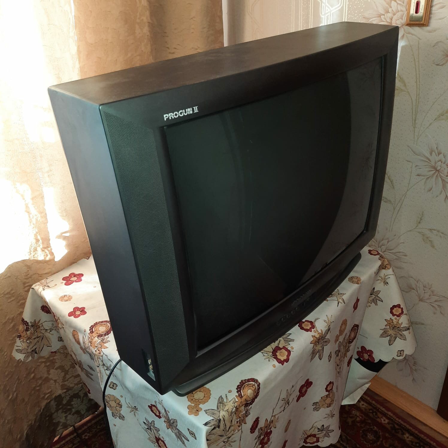 телевизор бу, телевизор, телевизор кинескопный, телевизор телевизор, голдстар телевизор