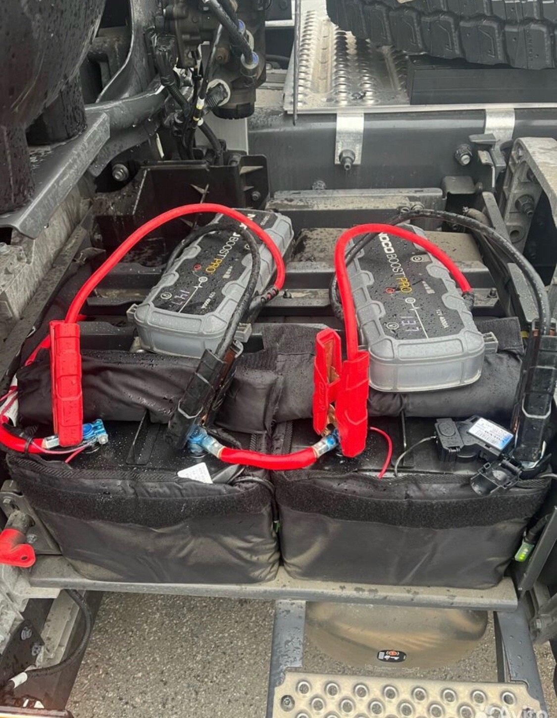 аккумулятор автомобиля, прикуривание автомобиля, прикуривать автомобиль, зарядить аккумулятор автомобиля, правильно прикурить автомобиль