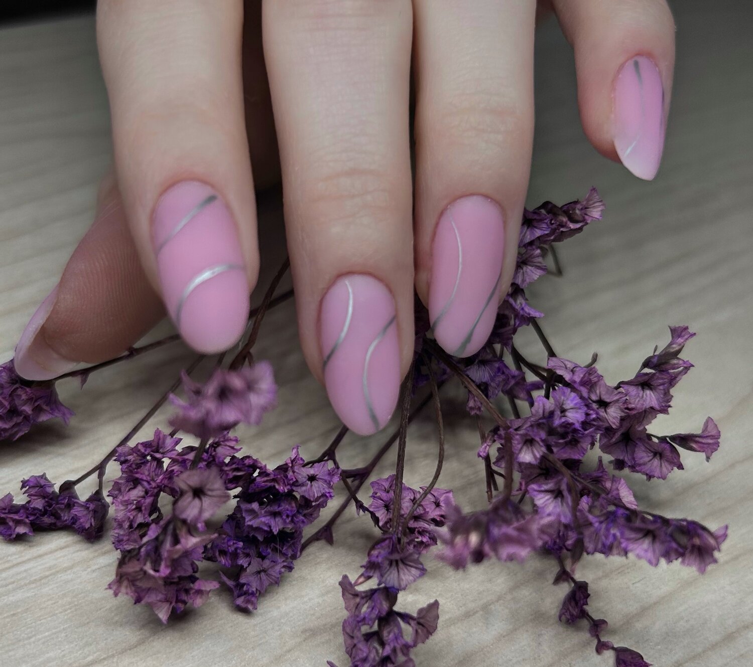 ногти, маникюр 💅, нюдовый лиловый маникюр, ногти маникюр дизайн, идеи для маникюр