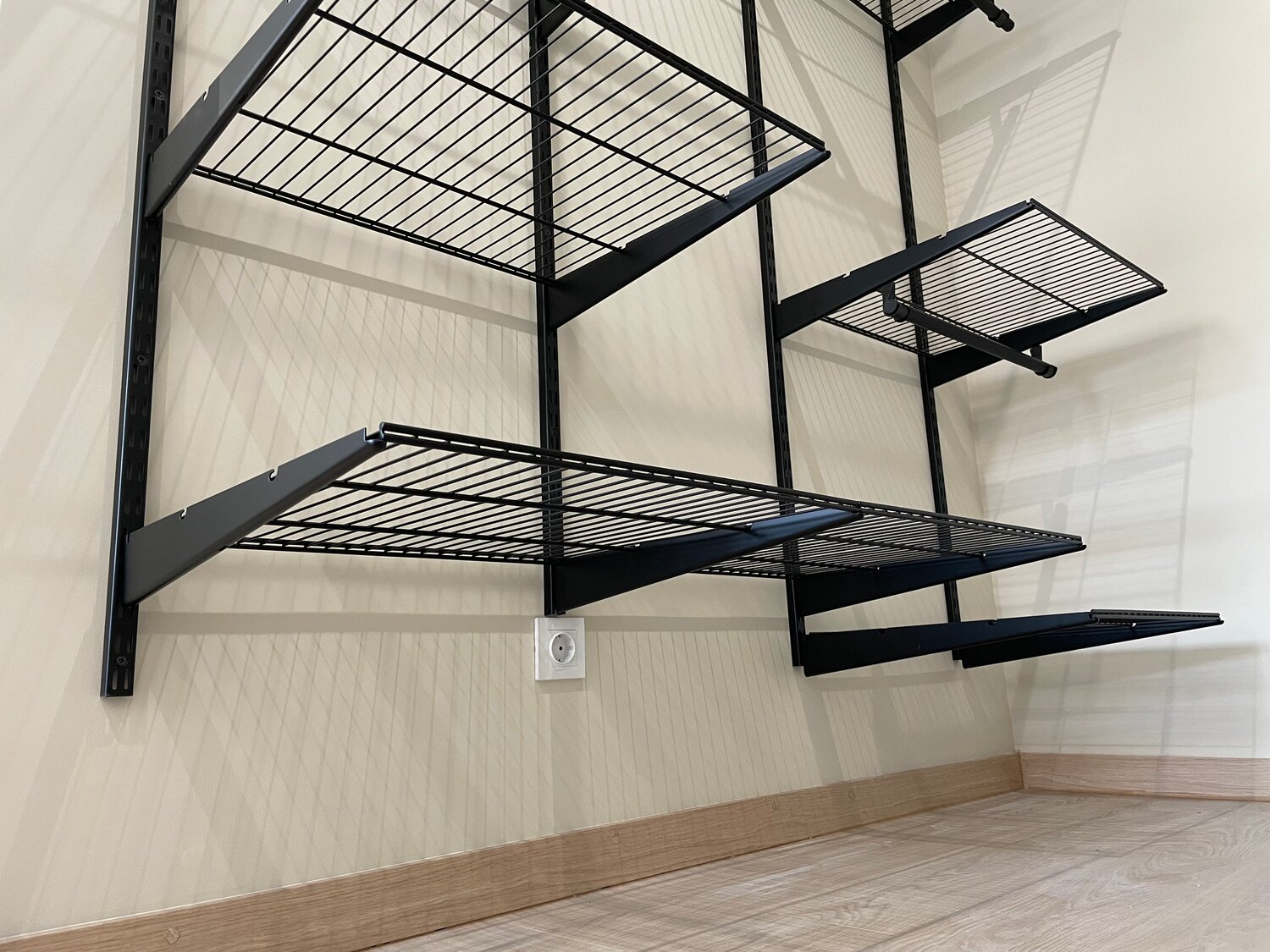 гардеробные системы, сетчатые гардеробные системы, гардеробные системы металлические, гардеробная, металлическая гардеробная