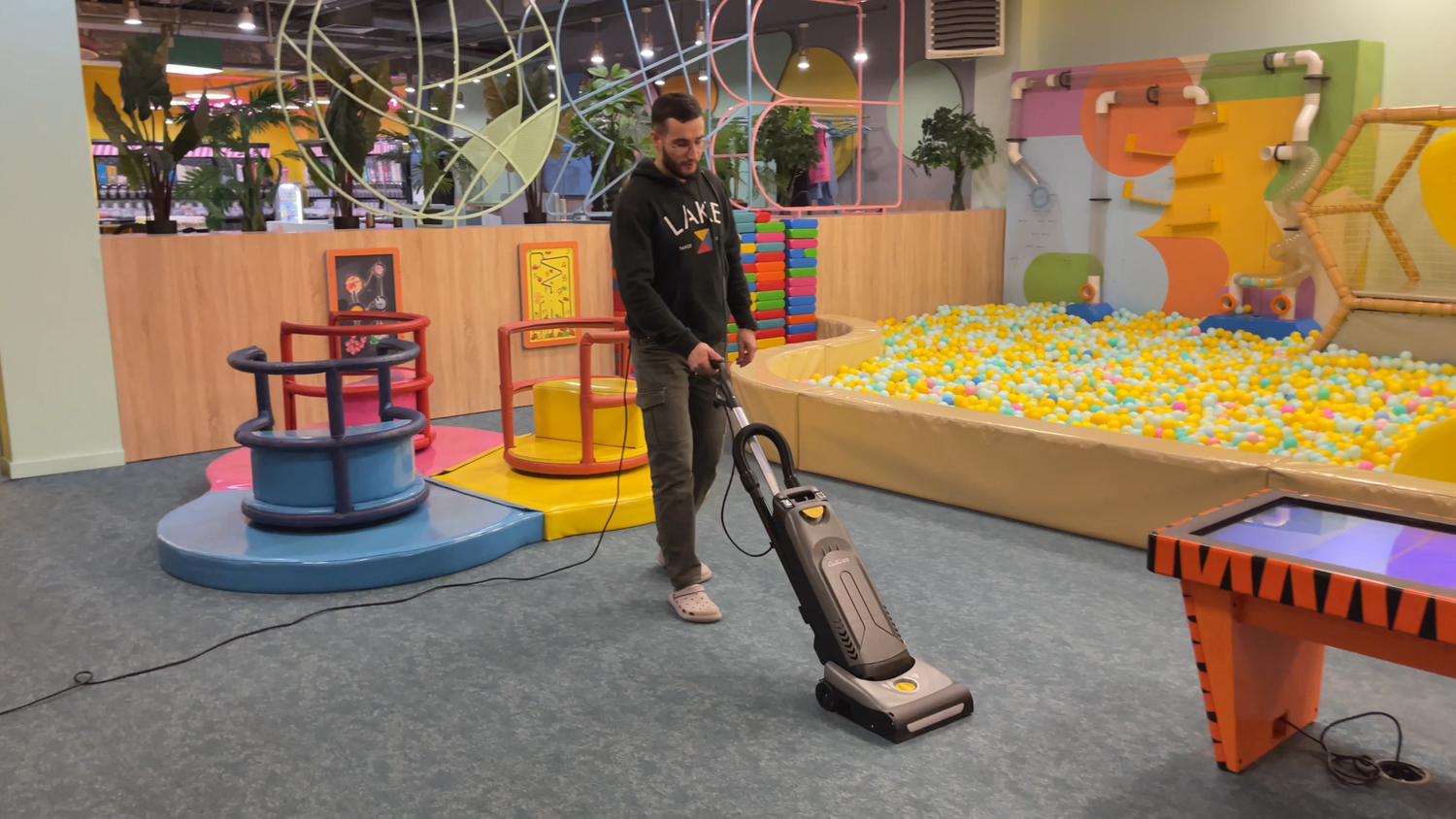 поломоечная машина karcher br 30, поломоечная машина karcher, керхер поломоечная машина, пылесос керхер, пылесос karcher