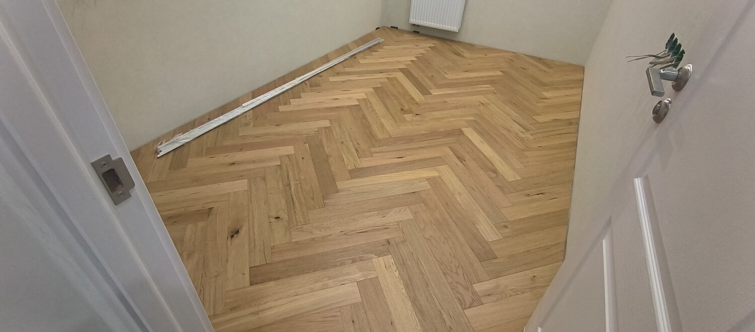 паркет елочка, укладка паркета елочкой, штучный паркет, укладка ламината елочкой, укладка елочкой