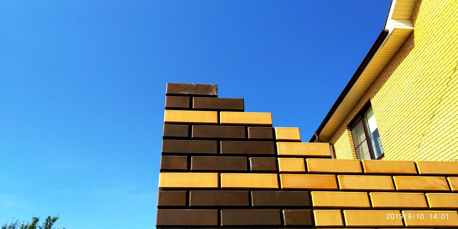 кирпич желтый облицовочный, кладка облицовочного кирпича, желтый кирпич, кирпич солома облицовочный, облицовочный кирпич цвета