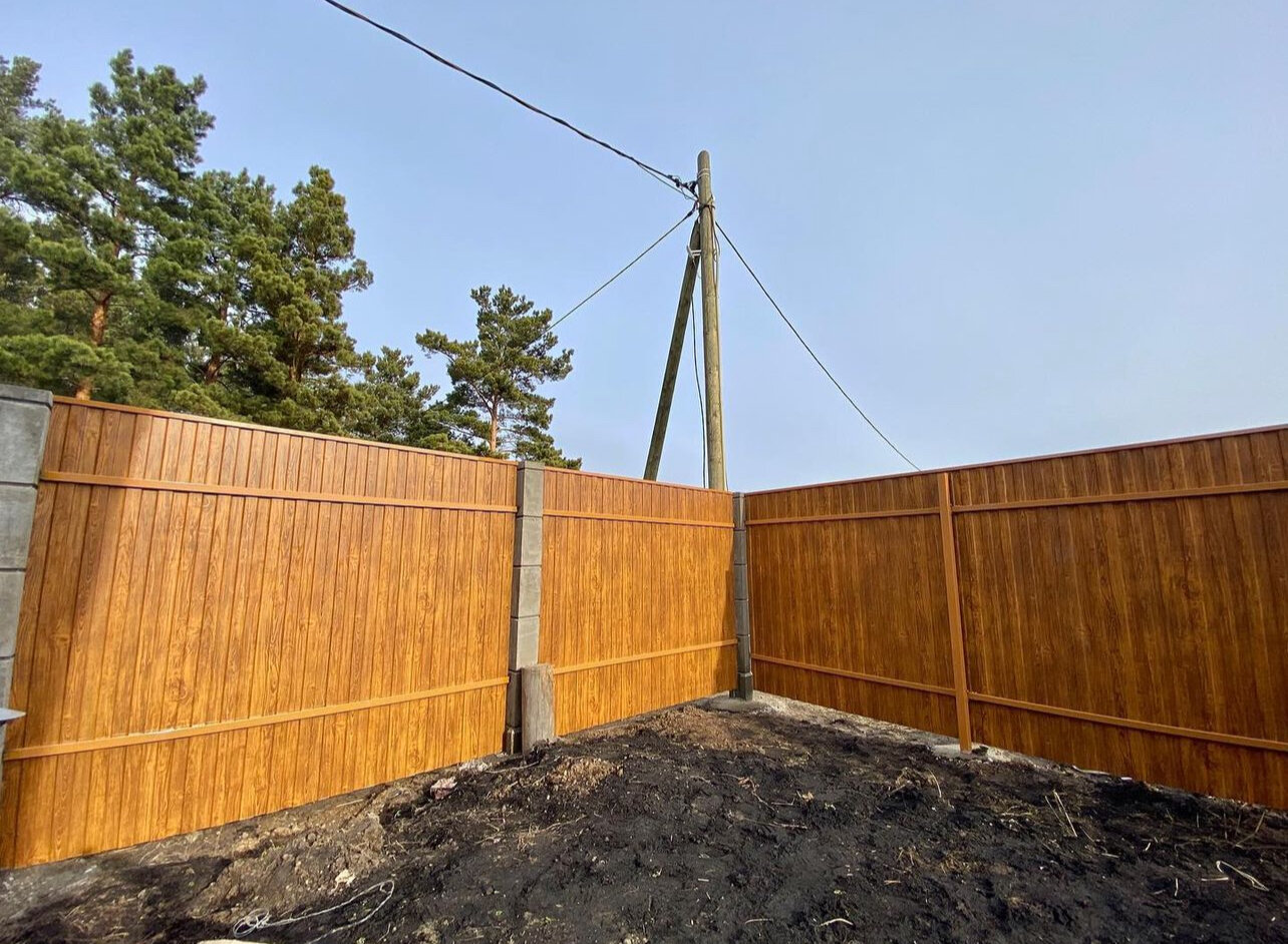 забор профлист золотой дуб, забор из профнастила под дерево, профнастил под дерево для забора, забор из профнастила под дерево двухсторонний, профнастил золотой дуб