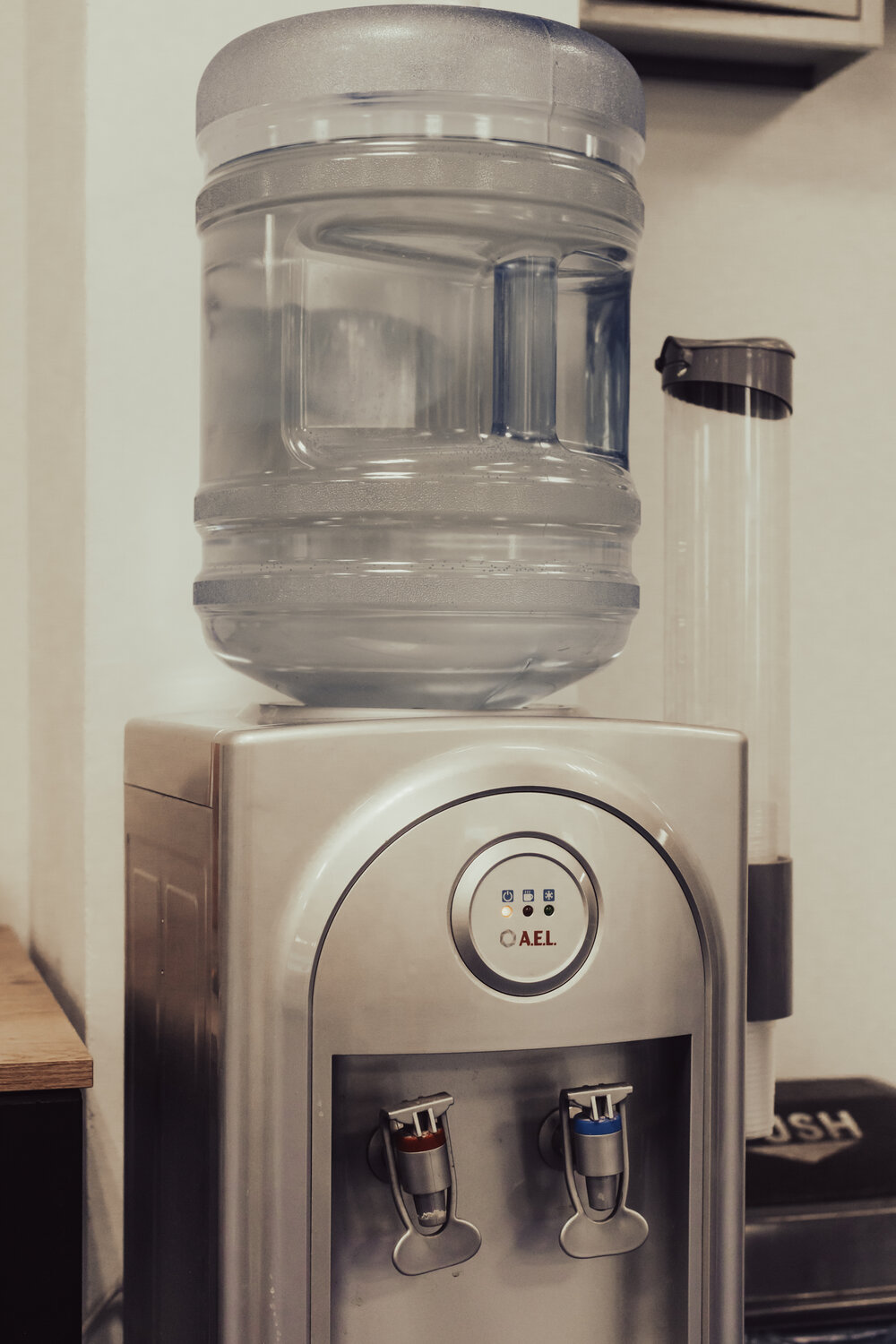 кулер для воды ecotronic, кулер для воды, настольный кулер a.e.l. td-ael-131, кулер для воды настольный, ecotronic кулер настольный