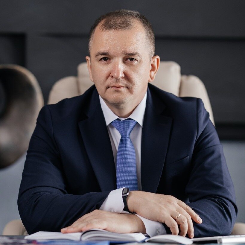Александр Яуров