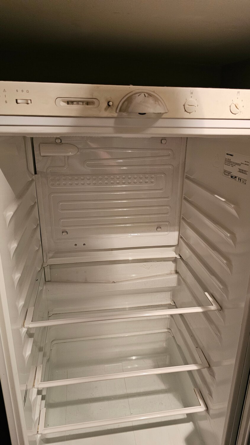 холодильники стинол, холодильник, холодильник индезит 2 компрессора, холодильник индезит двухкомпрессорный, бытовая техника