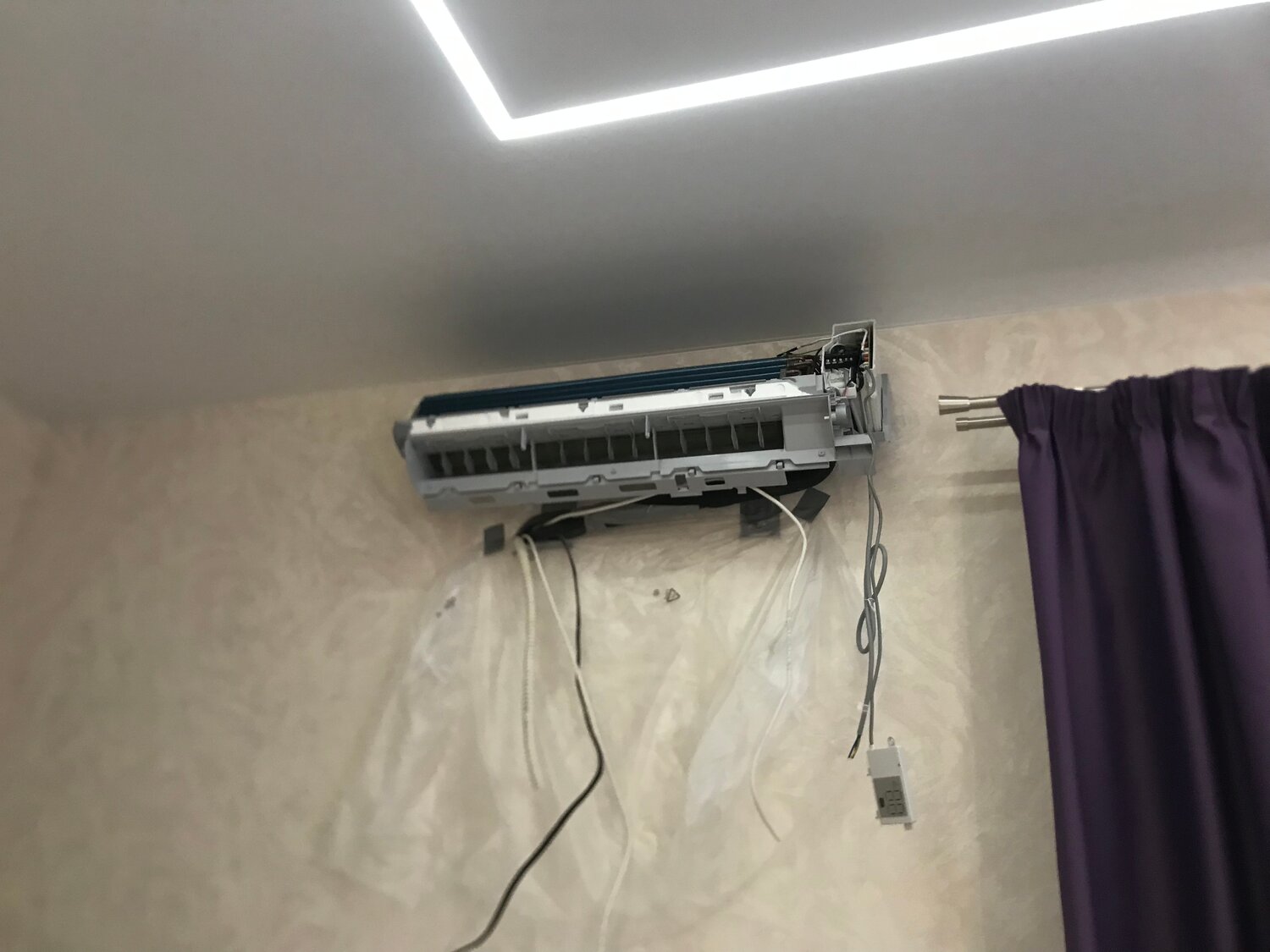 внутренний блок кондиционера, кондиционер, кондиционеры сплит системы, кондиционер сплит, установка внутреннего блока кондиционера