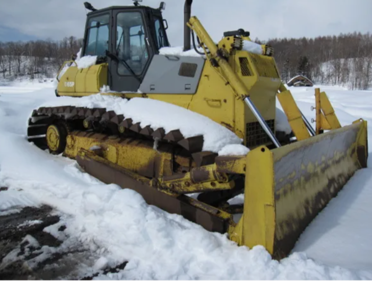 Аренда бульдозера: Komatsu D65P-12 (болотоход) 20000 тонн