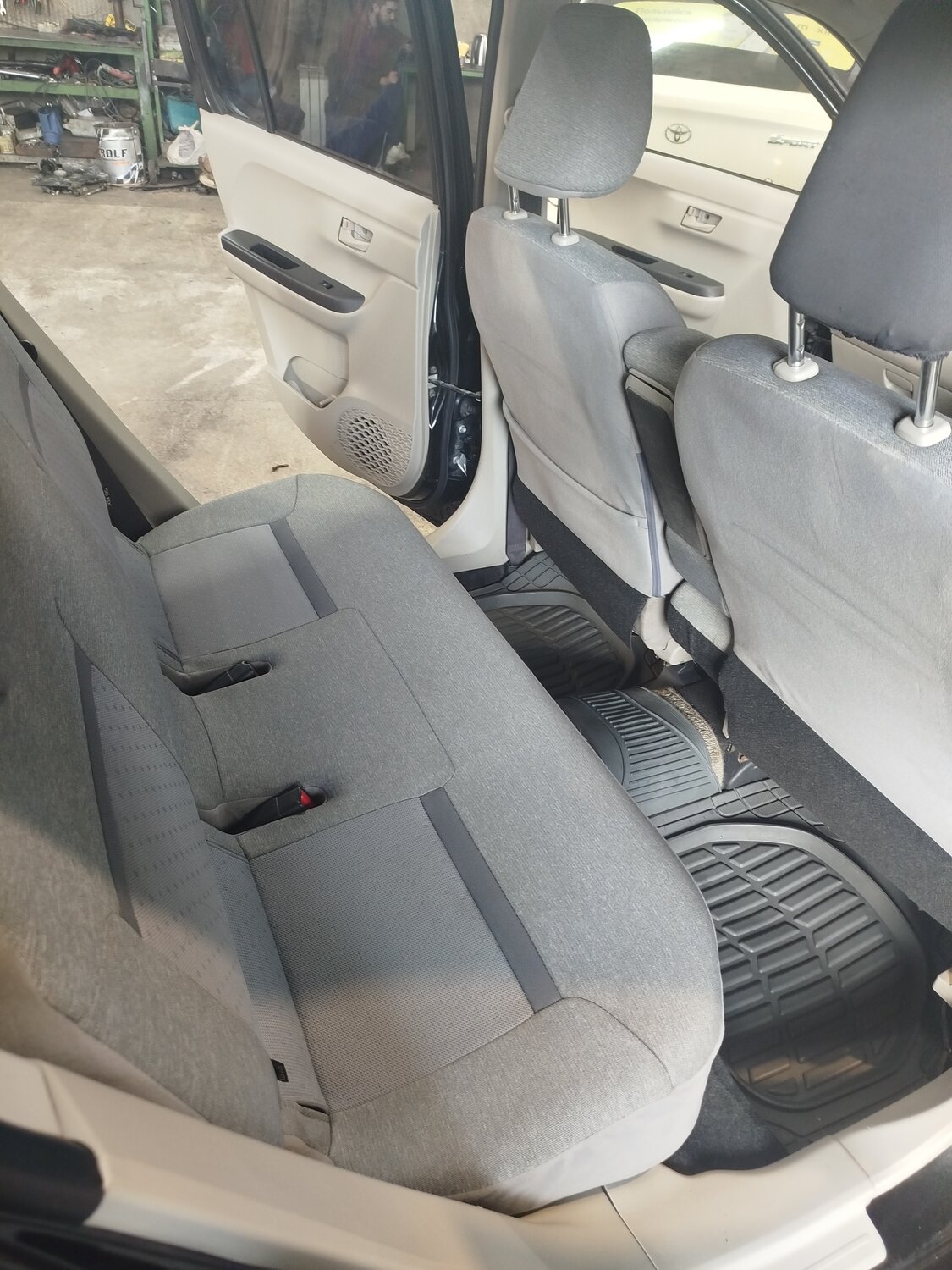 авто, тойота исис салон трансформер, daihatsu sirion, honda partner 1, тойота исис 2006