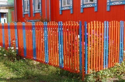 Покраска забора