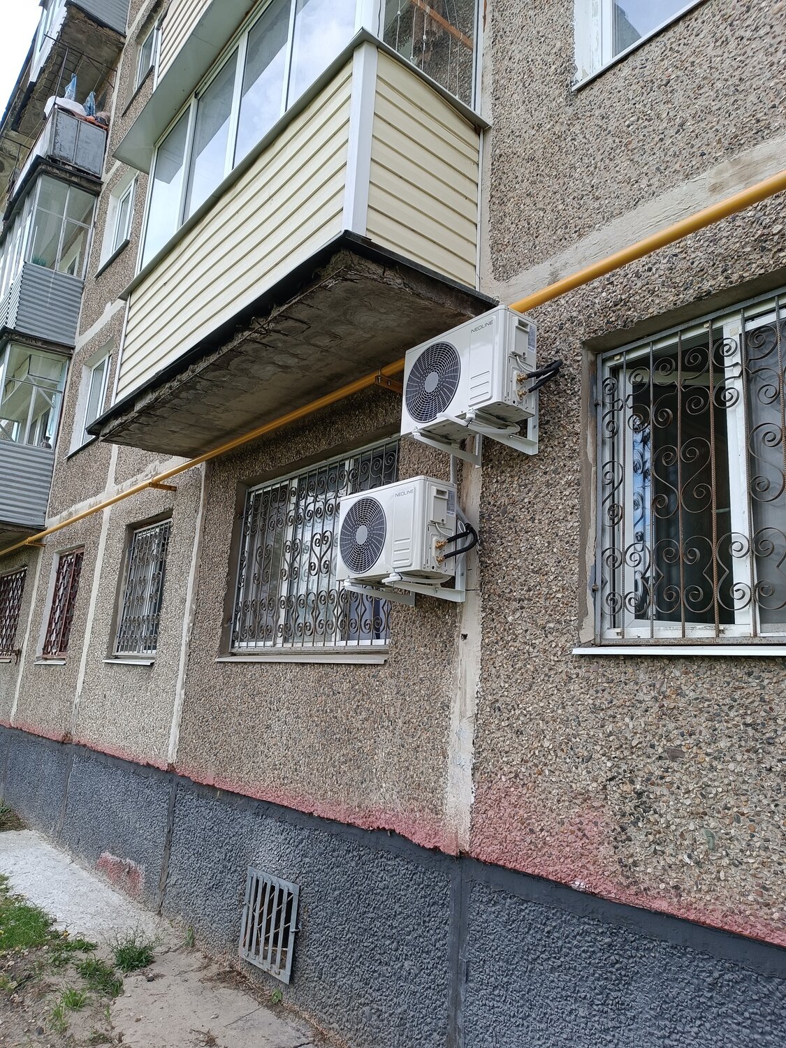 установка кондиционера, наружные блоки кондиционеров, кондиционер, кондиционер внешний блок, кондиционер в квартире