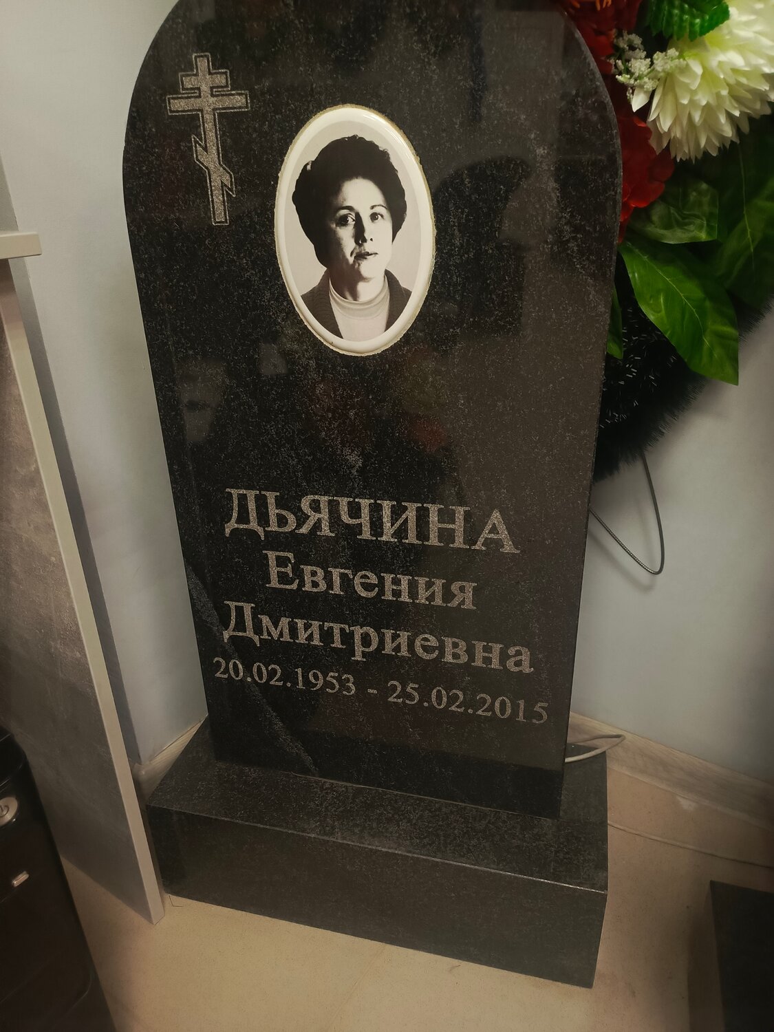 памятник гранитный, надгробные памятники, памятник из гранита, памятники образцы, памятники и надгробия