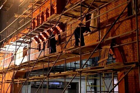 реконструкция зданий, реконструкция зданий и сооружений, текущий ремонт здания, принципы реконструкции зданий, леса строительная