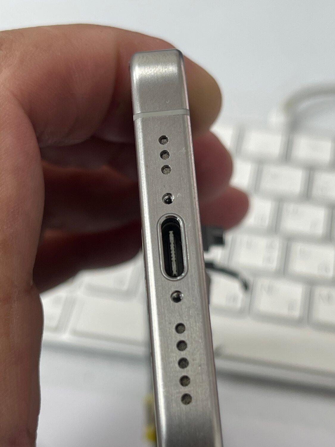 разъем айфон, разъем зарядки айфон, разъем, разъем зарядки, разъем айфон 15