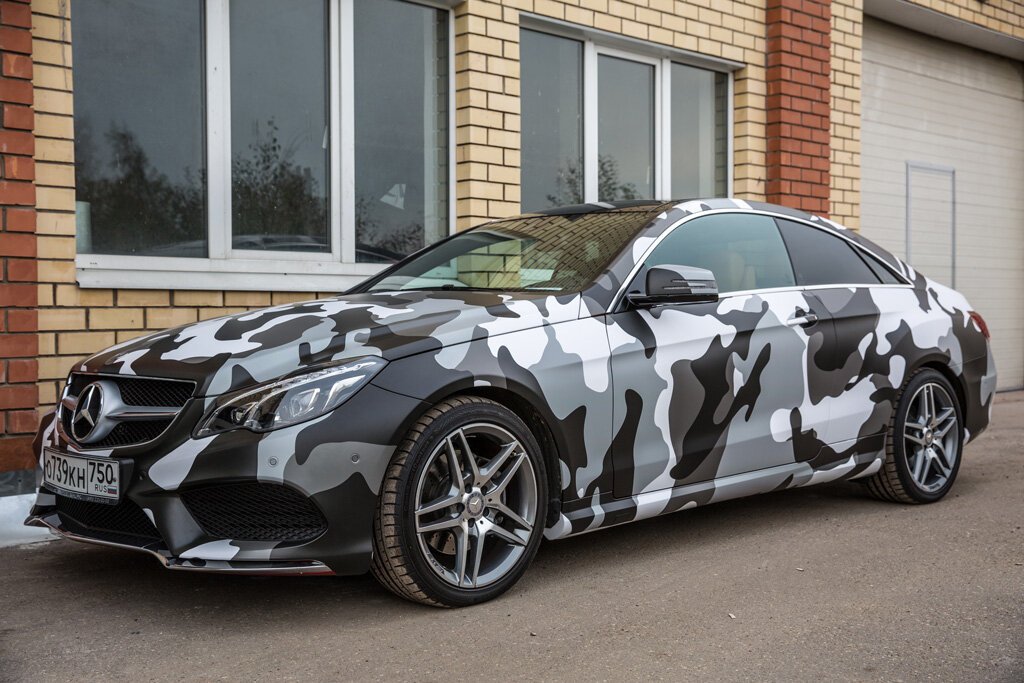 Оклейка автомобиля пленкой