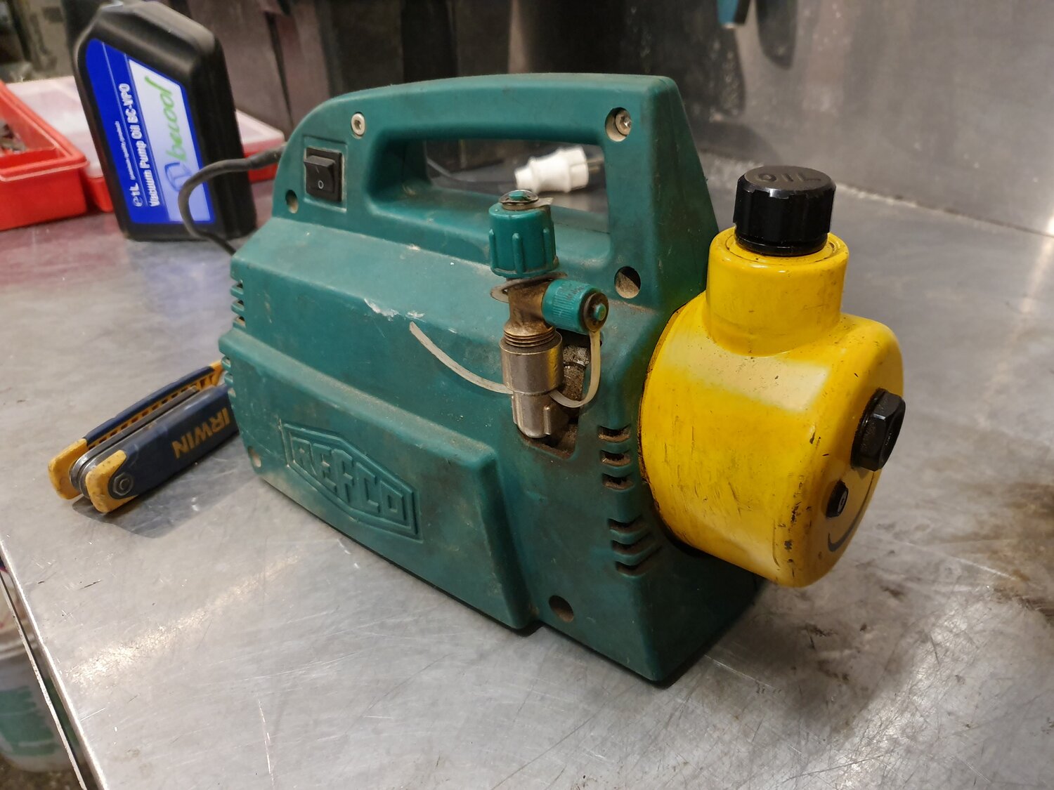 вакуумный насос refco rl-4, насос вакуумный refco rl-2, вакуумный насос refco, refco вакуумный насос для воды, вакуумный насос refco rs-4 одноступенчатый