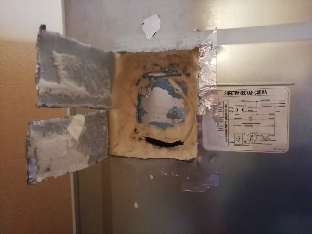 дыра в стене, дыра в штукатурке, дыра в гипсокартоне, прямоугольное отверстие в стене, стен