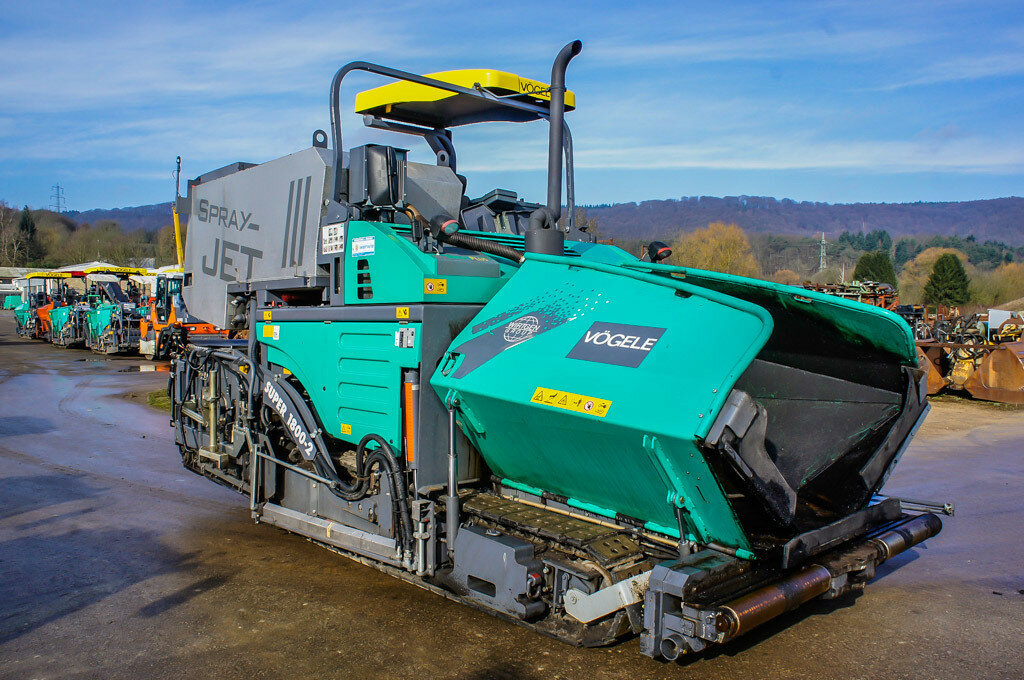 асфальтоукладчик vogele s1600-3 панель управления, vogele super 1800-2, трак асфальтоукладчика vogele, гусеничный асфальтоукладчик vogele super 1800-2, асфальтоукладчик vogele 1800-2 sprayjet
