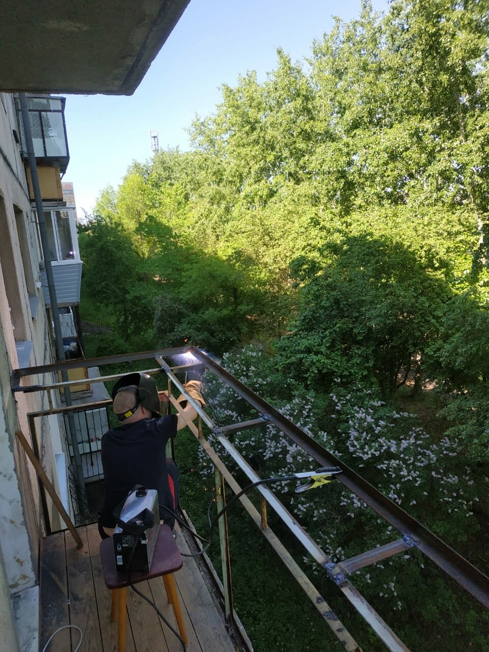 балкон, ограждение для балкона 3 на 80 с выносом, торец балкона, лоджия, балкон из профлиста