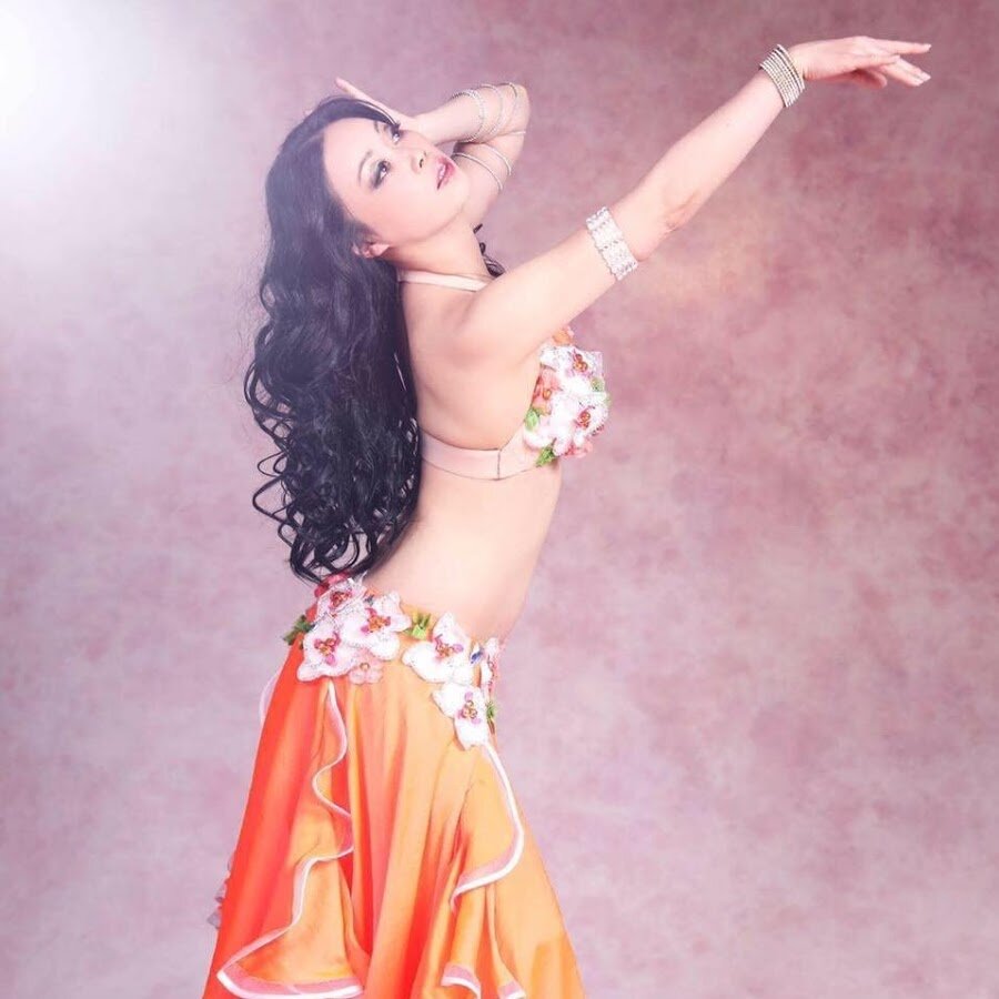 танец живота, восточные костюмы, восточные танцы движения, танцовщица малика курбанова, беллиданс