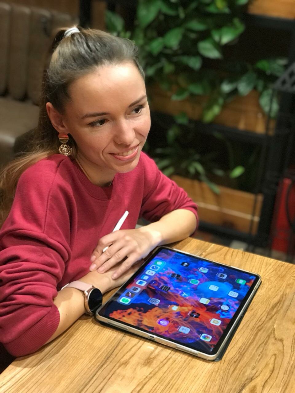 техника, люди, dns айпад 2020, apple ipad 10.2 2020, ipad