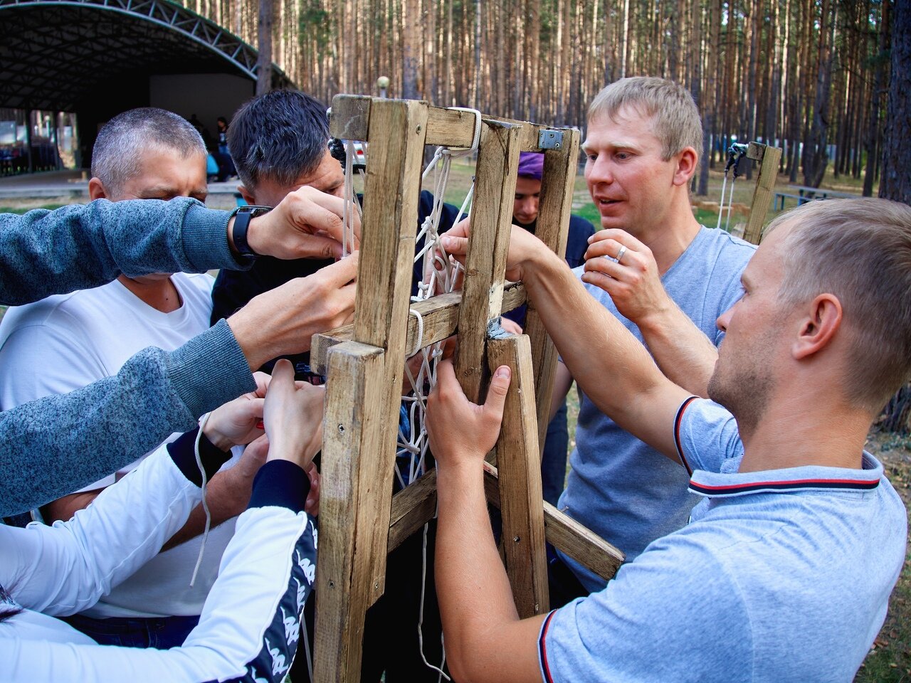 человек, люди, деревянная спортплощадка в тимирязевском парке, фестиваль петли, брянский лес (музей)