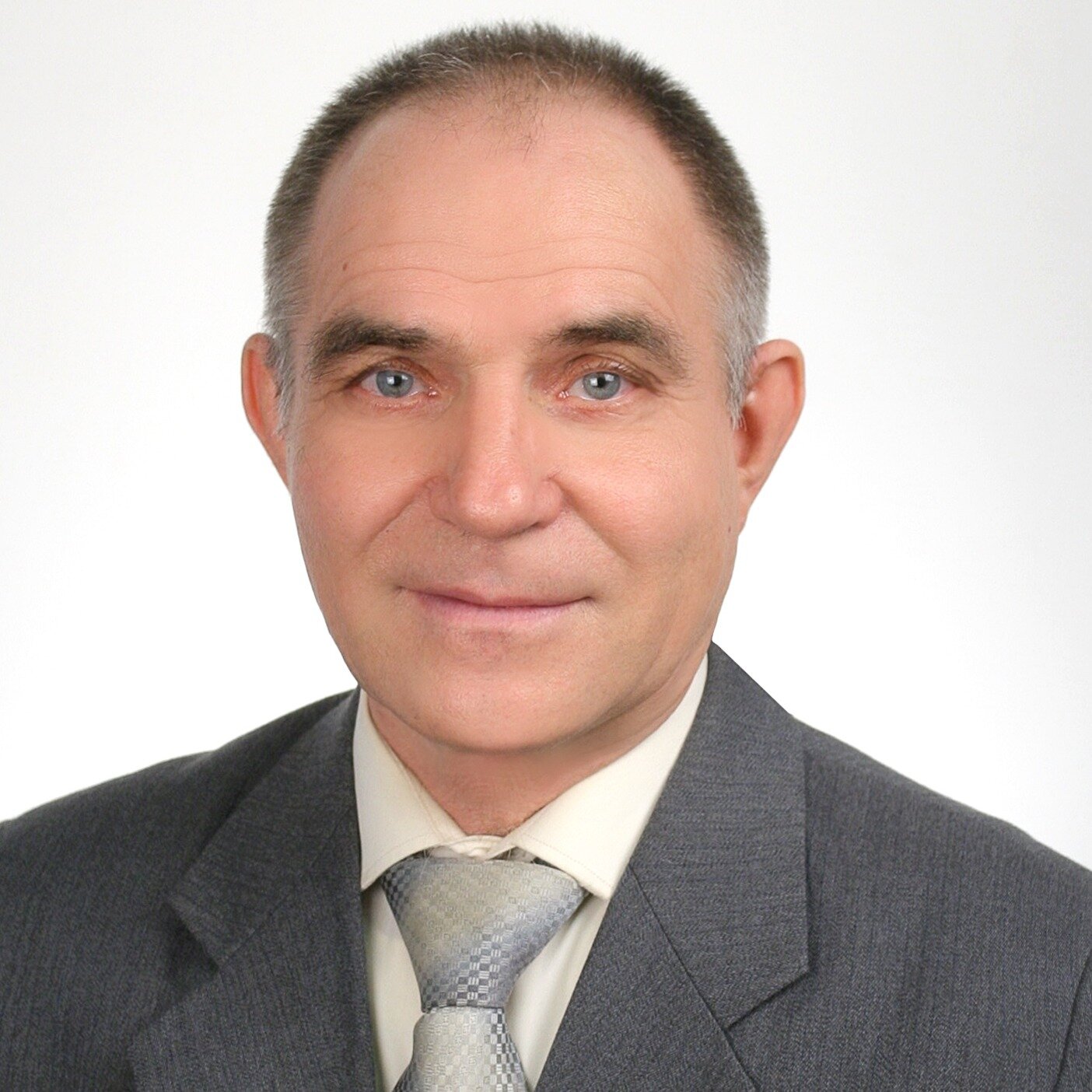 Александр Власов