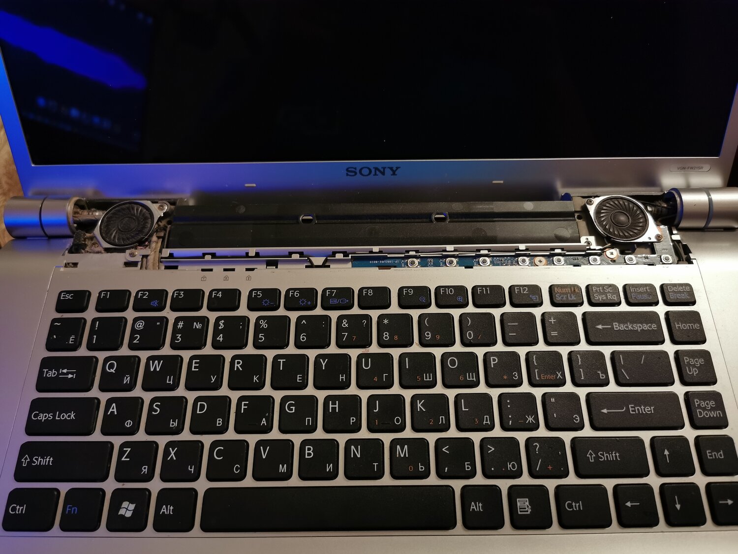 ноутбук sony vaio, sony vaio vpcf11m1r, sony vaio vgn-ar21sr disassembly, ноутбук, клавиатура для sony vaio vgn-fw11mr