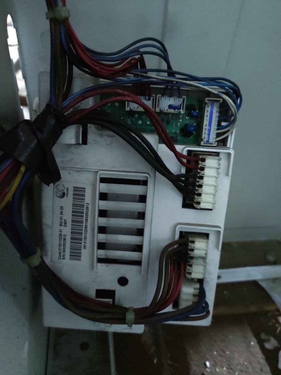 стиральная машина indesit iwd 6105, блок управления стиральной машиной 215010230.01, стиральная машина indesit wiun 102, блок управления стиральной машины индезит wisn 82, стиральная машина indesit