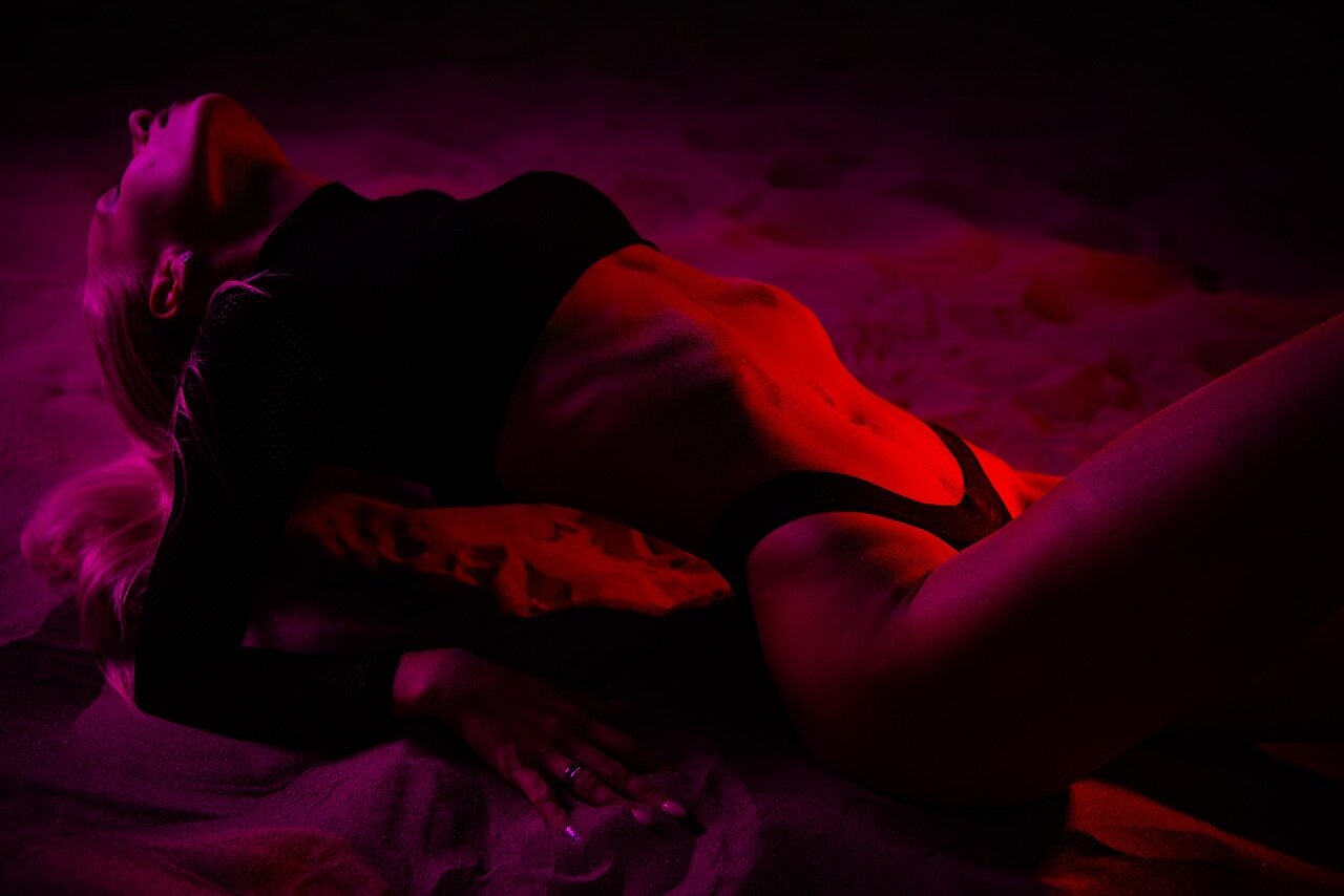 темнота, девушка, женщина, в темноте